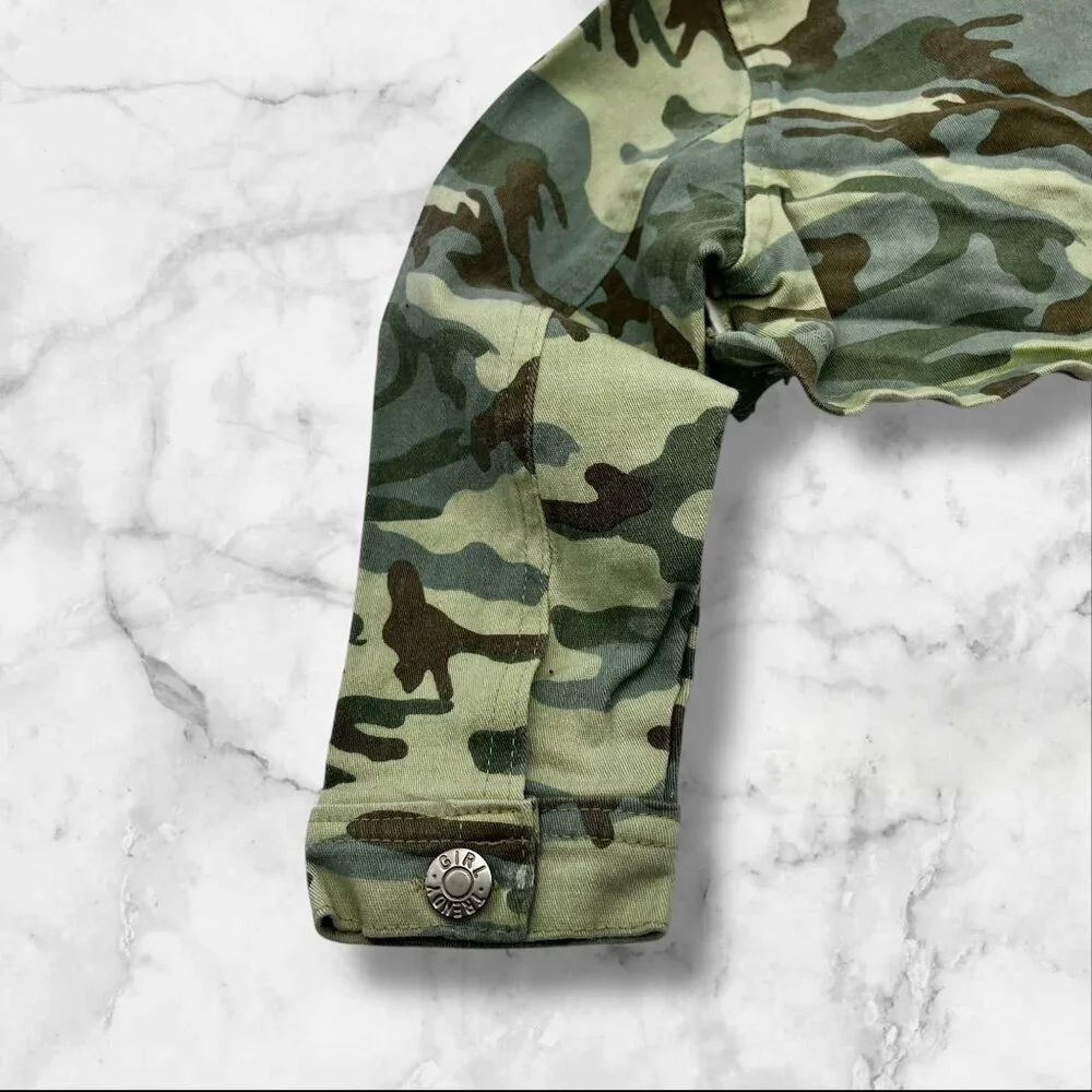 Trendy Girl  Camo Print Cropped Jacket For Girls Size 3T Long Sleeve With Button